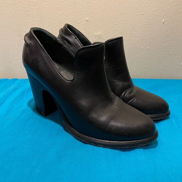 Rag & Bone Grove Black Leather Ankle Booties with Leather Sole Womens Size 38 - Picture 2 of 9